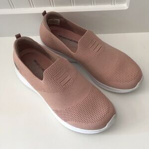 Skechers Women's Blush Hands Free Slip-On Sneakers